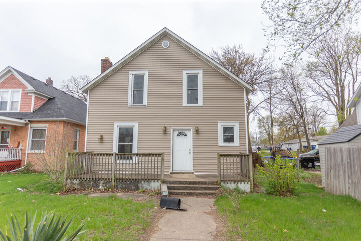 Property Photo:  1617 E Michigan Boulevard  IN 46360 