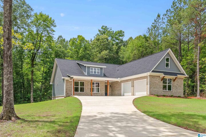 Property Photo: 410 Stonegate Circle AL 35096