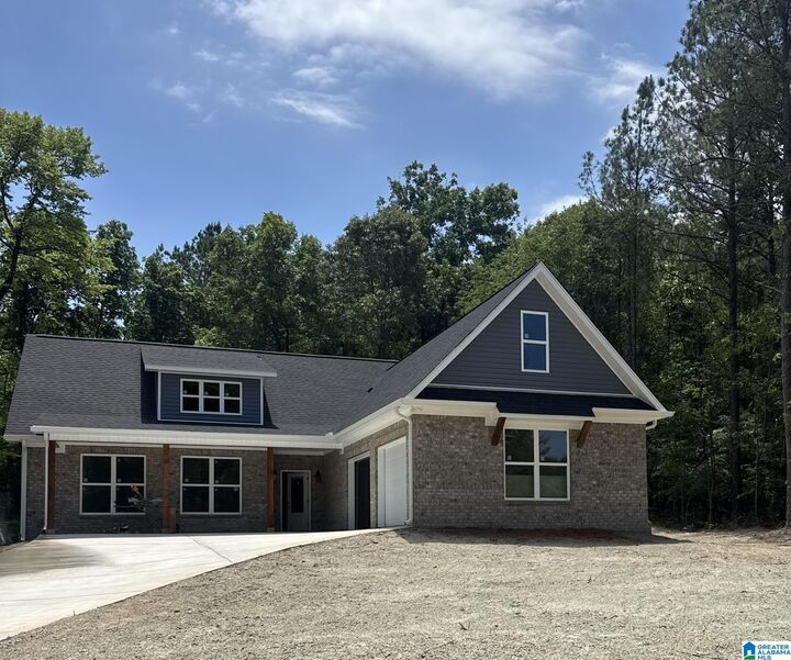 Property Photo: 410 Stonegate Circle AL 35096