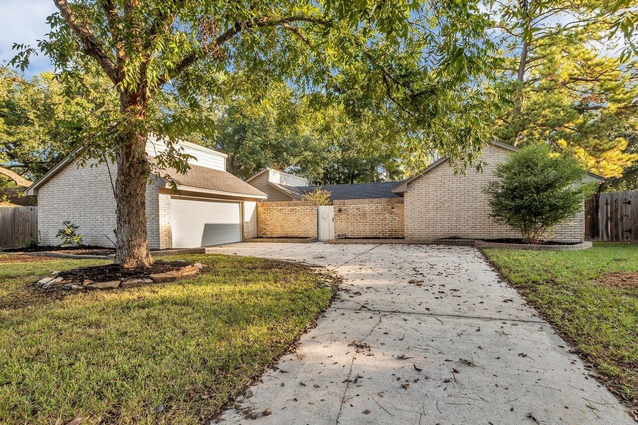 Property Photo: 11514 Chetman Drive TX 77065