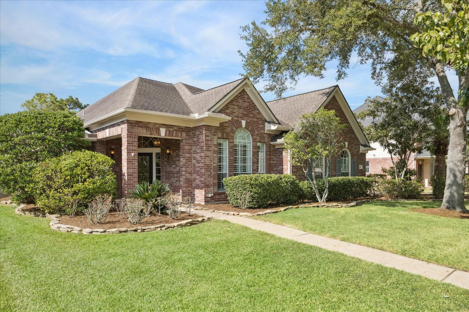 Property Photo:  1804 Sandy Lake Drive  TX 77546 