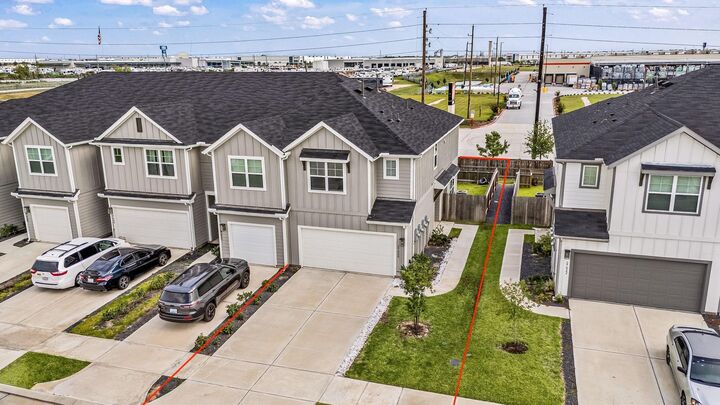 Property Photo: 27926 Western Creek Court TX 77494