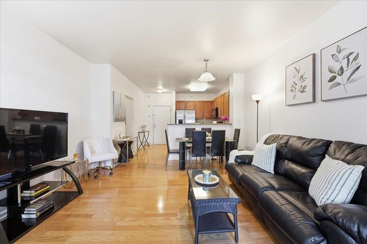 Property Photo:  4 Constellation Pl 202  NJ 07305