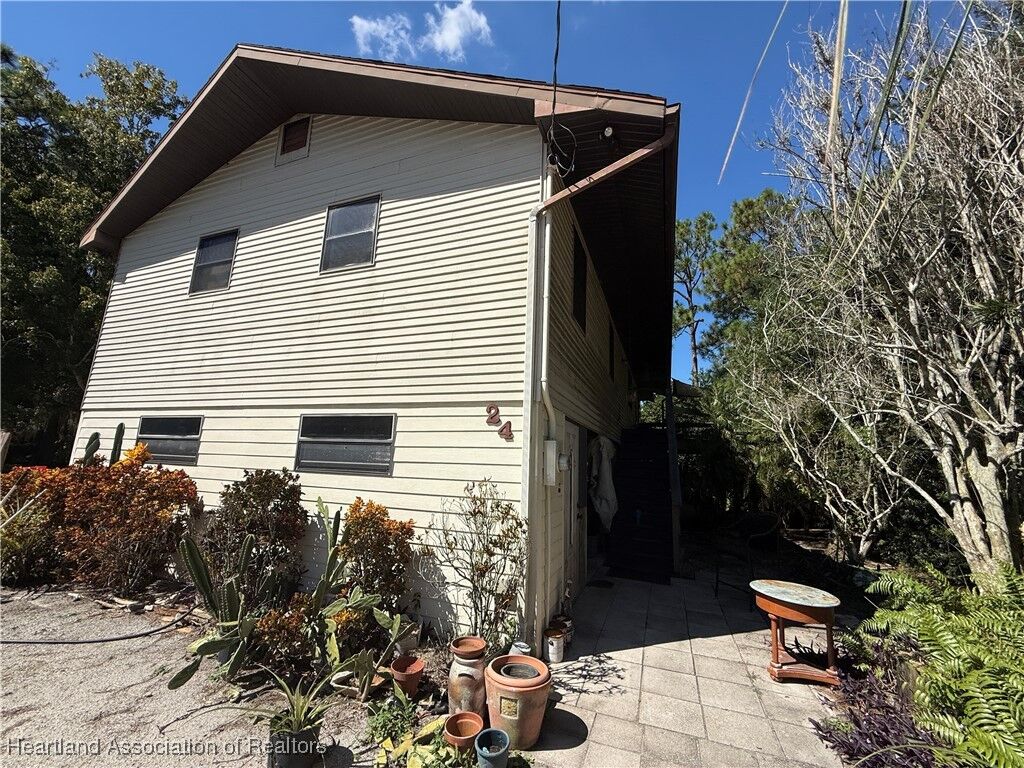 Property Photo: 24 Cloverleaf Bypass FL 33852