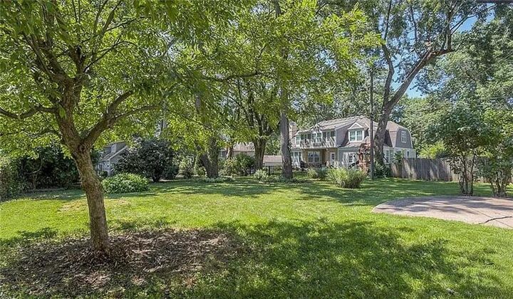 Property Photo:  2545 W 89th Street  KS 66206