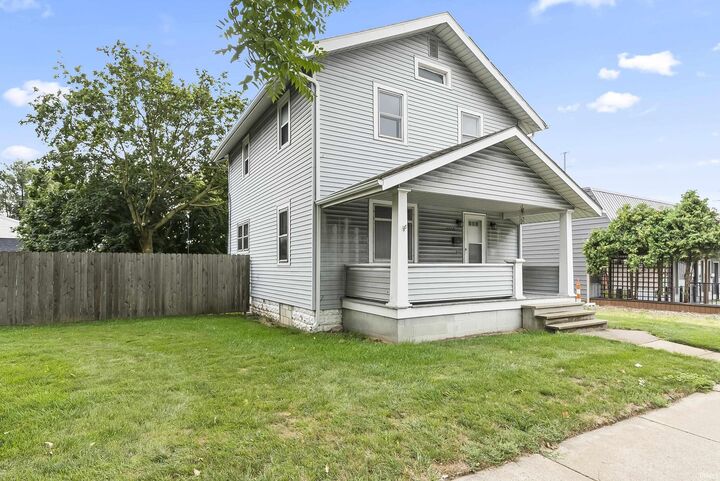 Property Photo:  2338 N Clinton Street  IN 46805-3241 