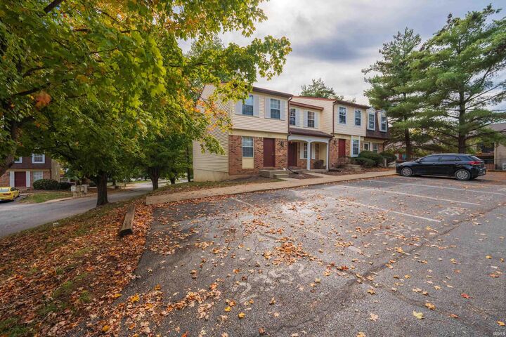 Property Photo:  2352 S Burberry Lane  IN 47401