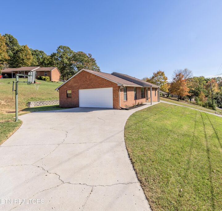 Property Photo: 4926 Stewart Ridge Rd TN 37938