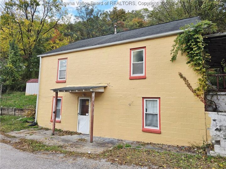 27 Short Street  Charleston WV 25306 photo