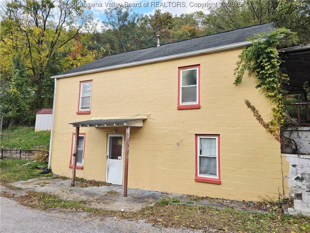 Property Photo:  27 Short Street  WV 25306