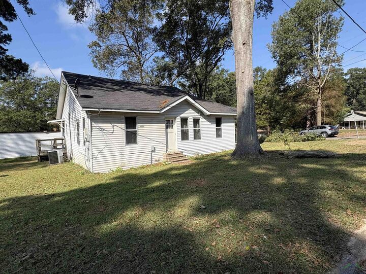 Property Photo:  3306 Fitzgerald  TX 75672-2318