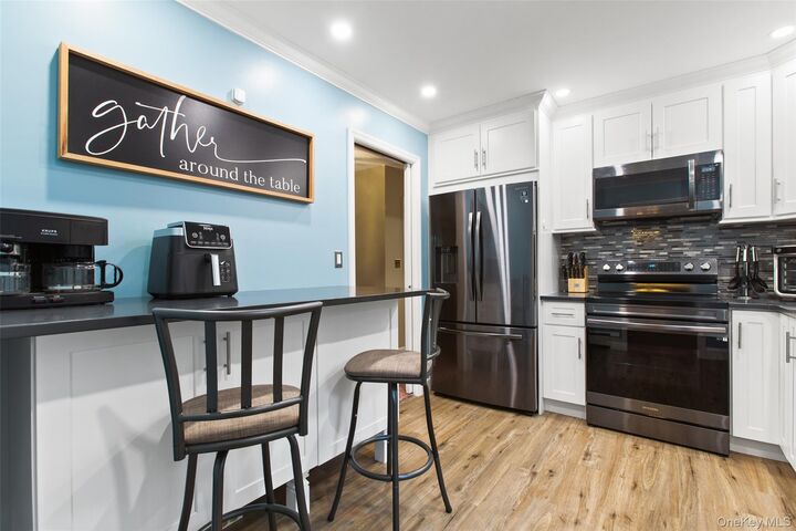 Property Photo:  5 High Street  NY 10507