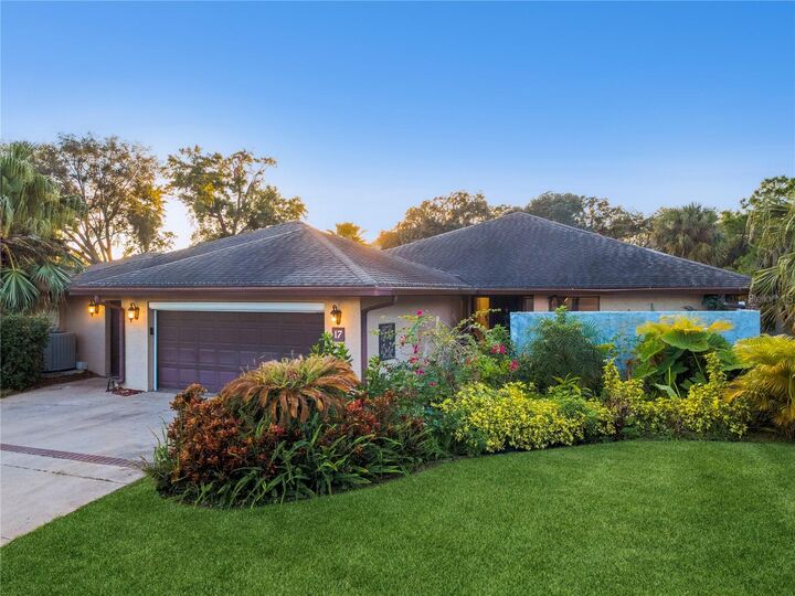 Property Photo:  17 Huntley Court  FL 33844 