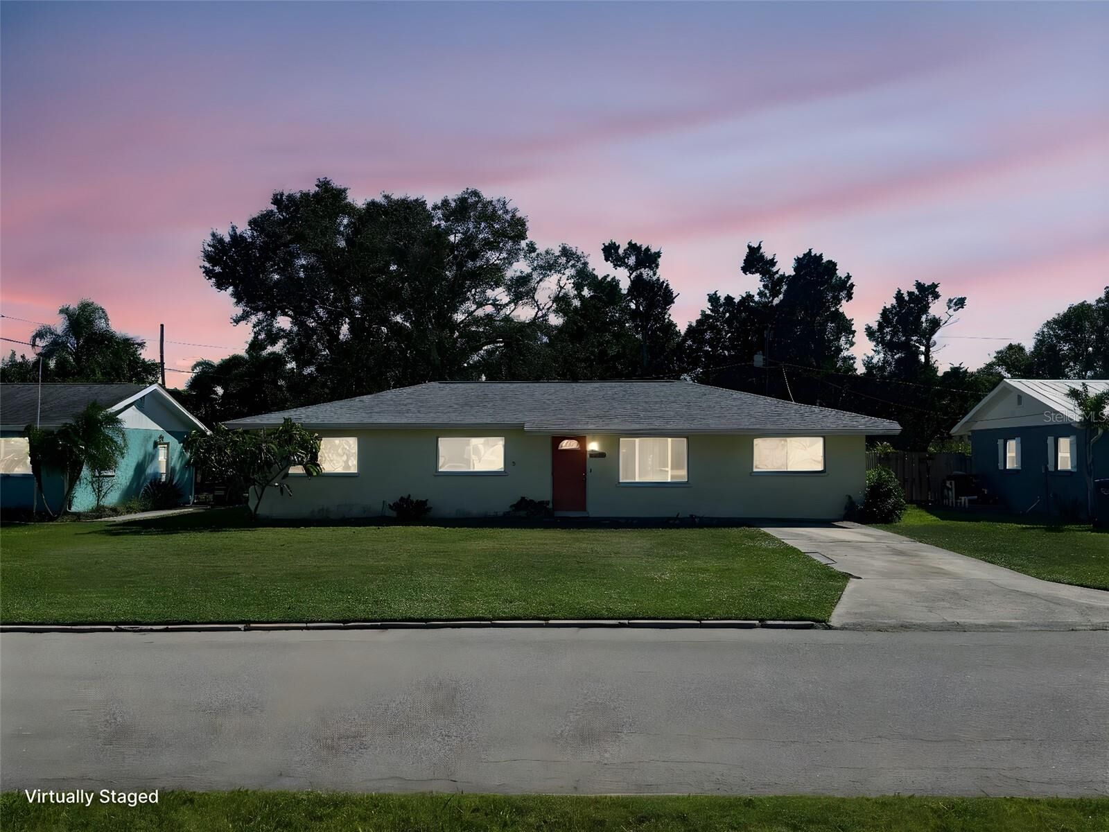 Property Photo:  6907 11th Avenue NW  FL 34209