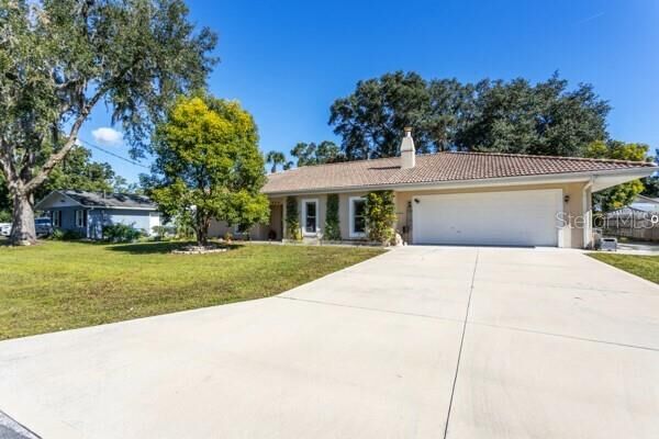 Property Photo:  504 N Cherry Street  FL 32110
