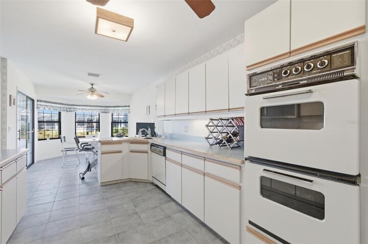 Property Photo:  24 Chippeway Court  FL 32137 