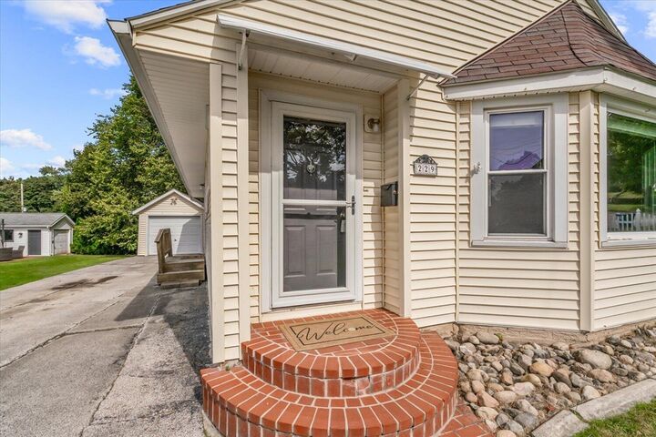 Property Photo:  229 Parchmount Avenue  MI 49004-1359