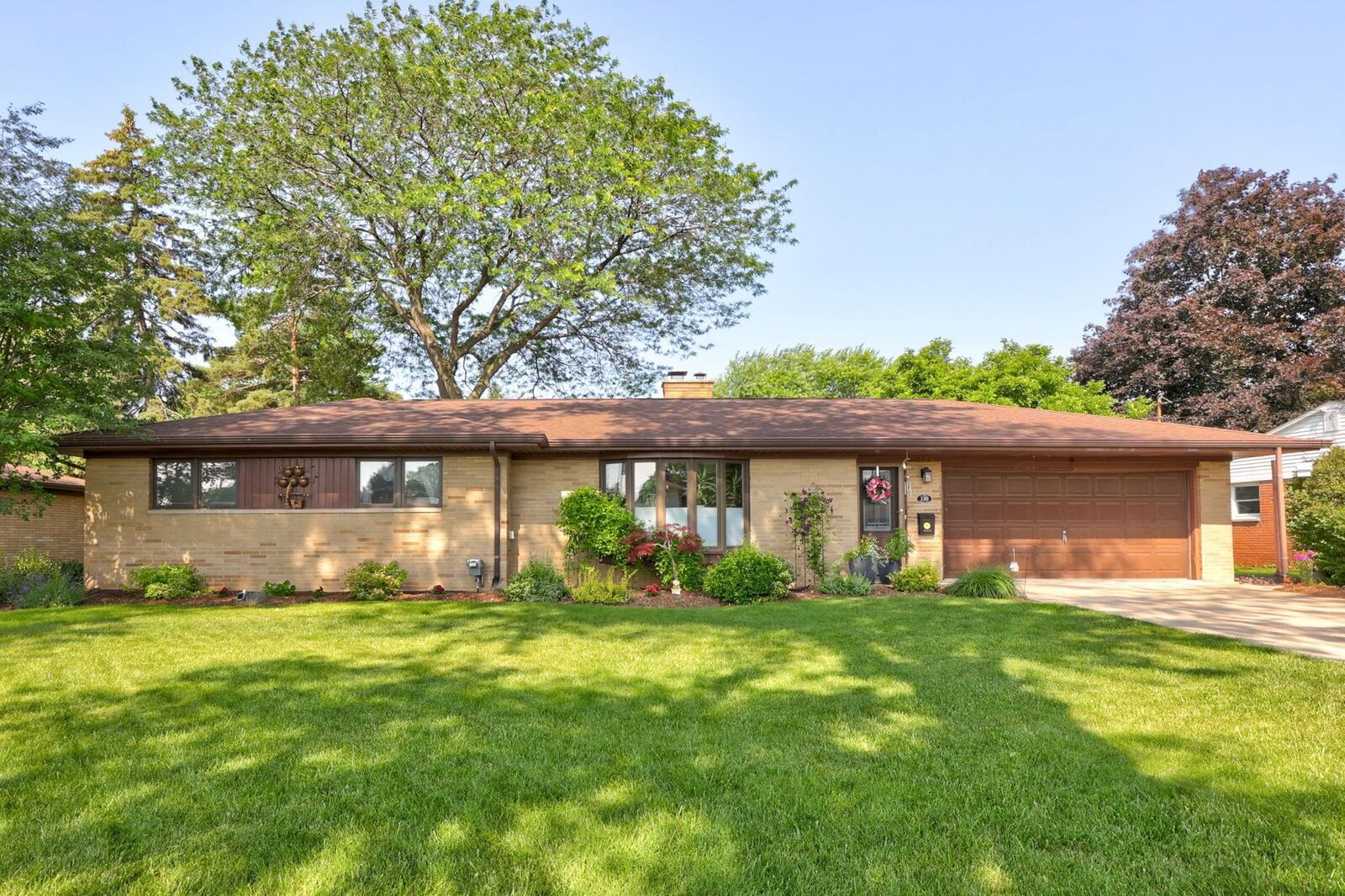 Property Photo:  120 Sunburst Drive  MI 48734 