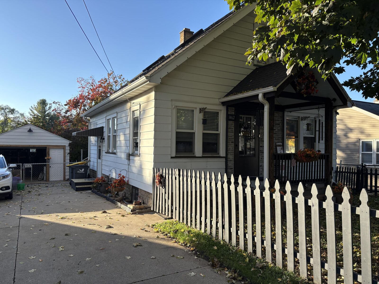 Property Photo:  1462 Cleveland Ave  WI 53186
