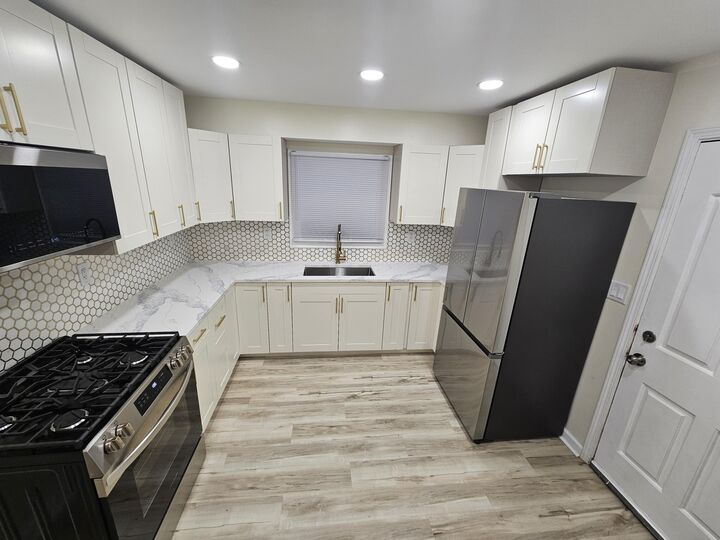 Property Photo:  4733 S 22nd St  WI 53221