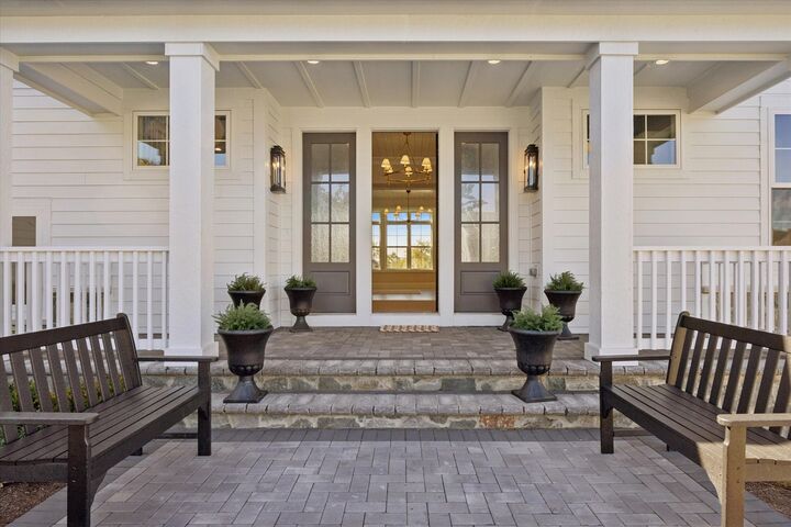 Property Photo:  5904 Juniper Court  IL 60558 