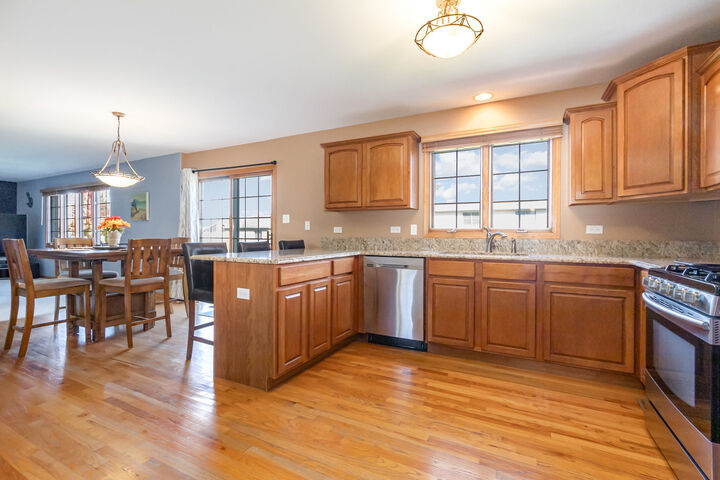 Property Photo: 2862 McKenna Drive IL 60451