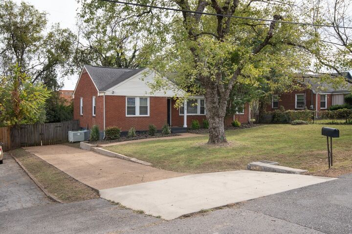 Property Photo:  1815 Tammany Dr  TN 37216