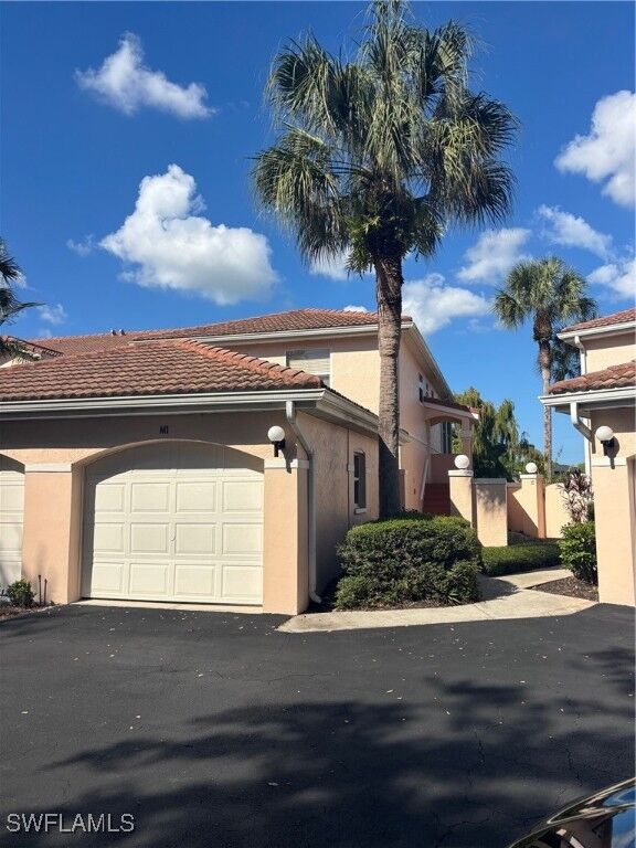 Property Photo:  940 Woodshire Lane M1  FL 34105 