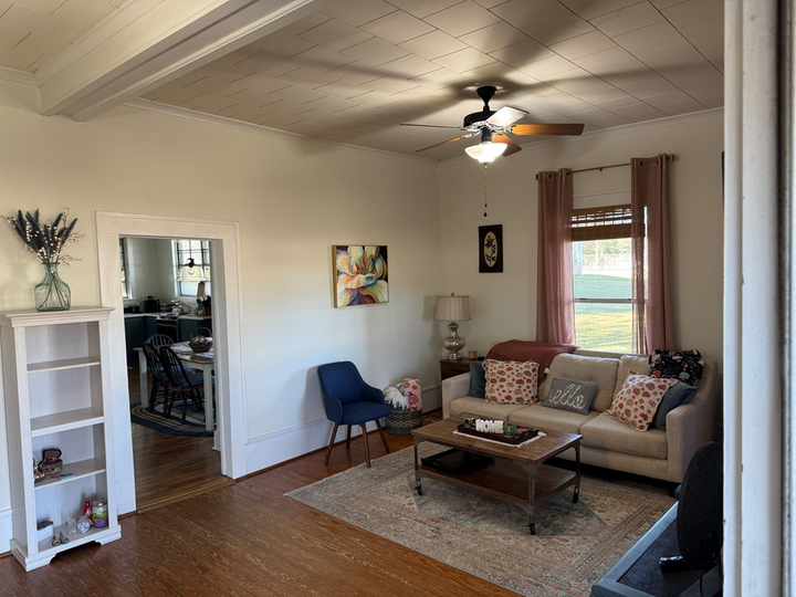 Property Photo:  1007 Central St  MS 38965 