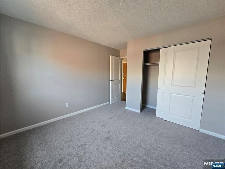 Property Photo:  316 Park Street 5B  NJ 07601