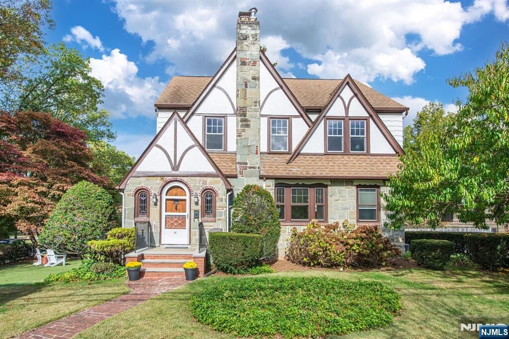 Property Photo:  51 Alexander  NJ 07043