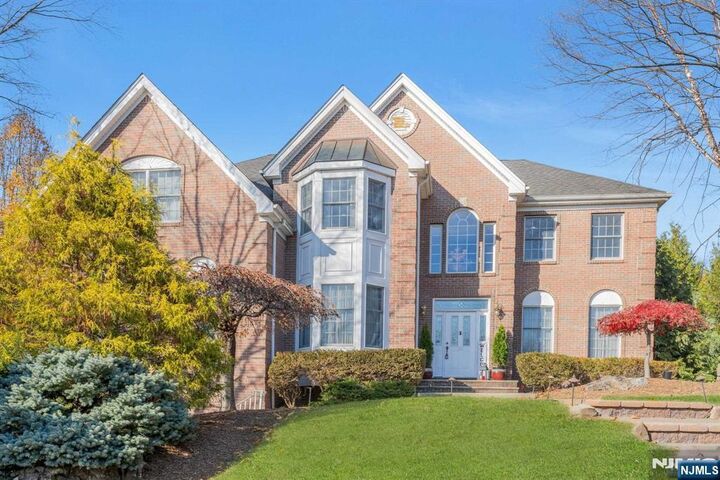Property Photo:  22 Briarwood Way  NJ 07508 