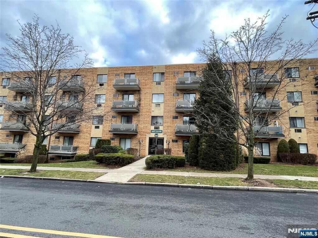 Property Photo:  100 2nd Street 406  NJ 07601