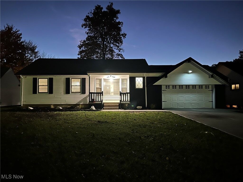 Property Photo:  1696 E 236th Street  OH 44117