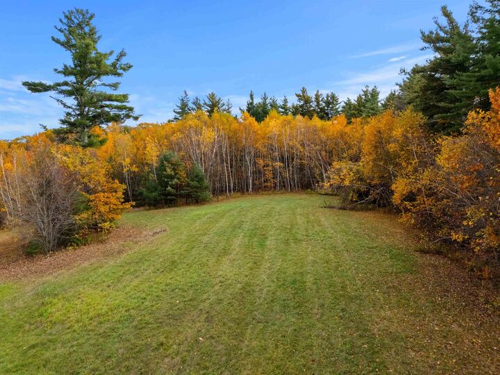 Property Photo:  8A Stonegate Farm Road  NH 03084