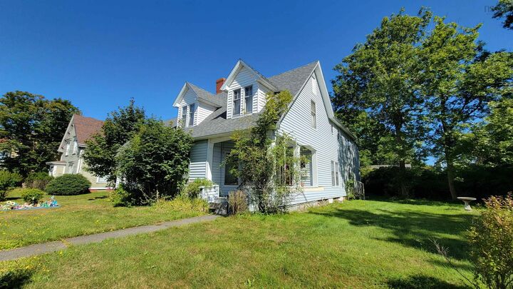 Property Photo:  18 Parade Street  NS B5A 3A4 