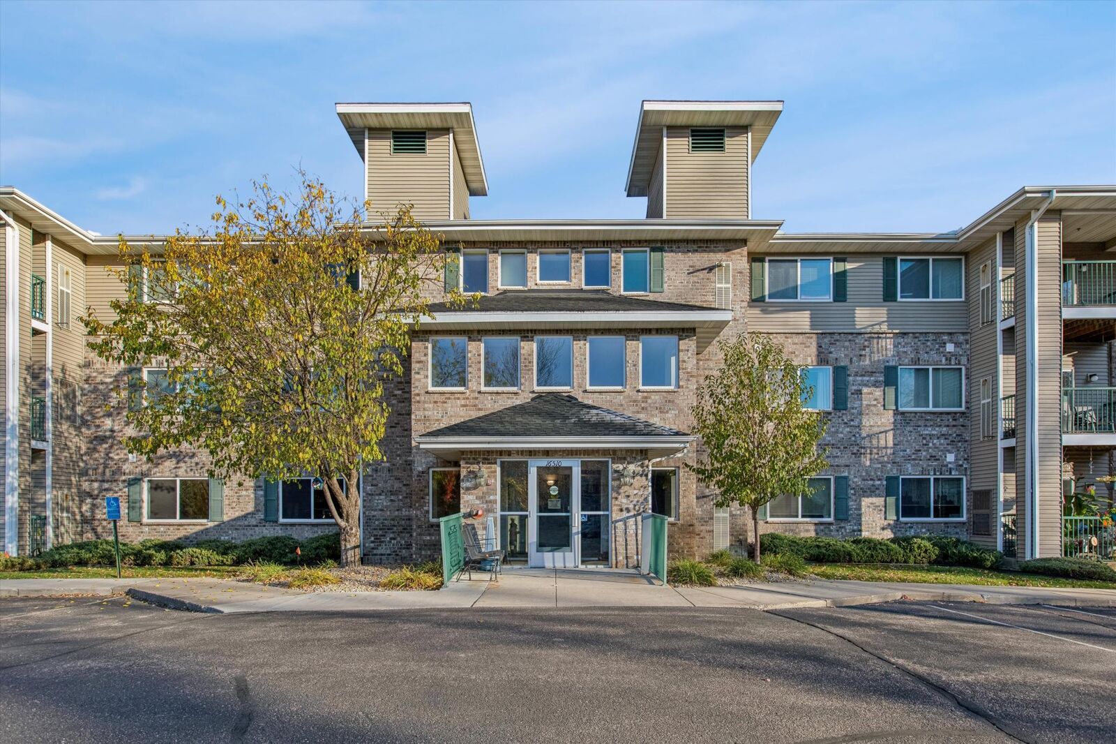 Property Photo:  16510 Tranquility Court SE 101  MN 55372