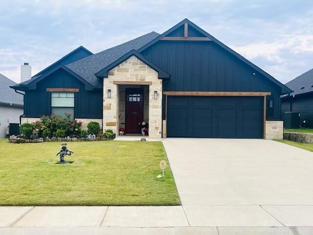 Photo de la propriété:  929 Tesslynn Avenue  TX 76044