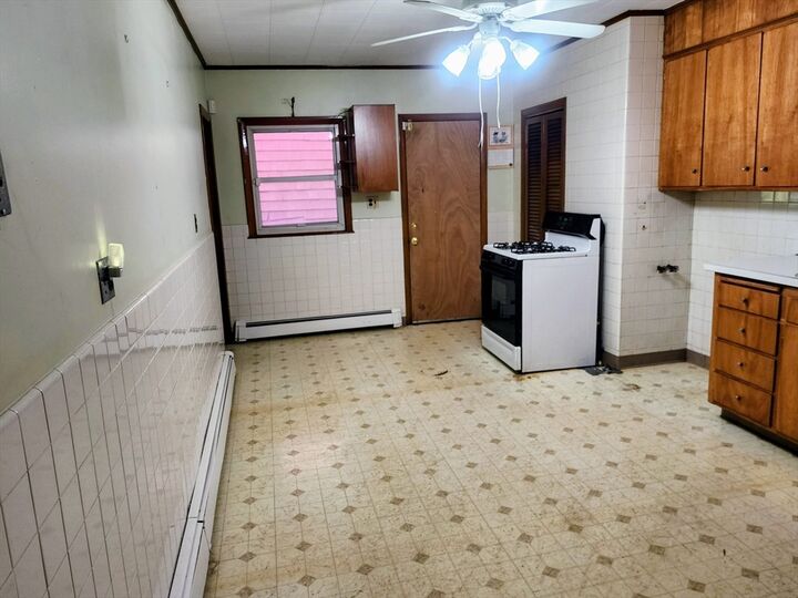 Property Photo:  403-405 Saratoga St  MA 02128 