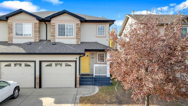 58 Adamson Avenue  Red Deer AB T4R 3L2 photo