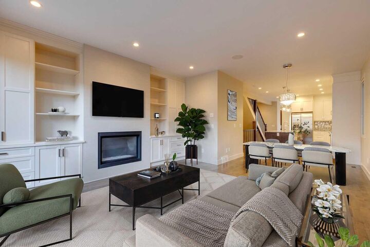 2413 36 Street SW  Calgary AB T3E 2Z6 photo