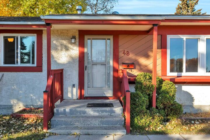 Property Photo:  48 Halladay Avenue  AB T4N 6E4