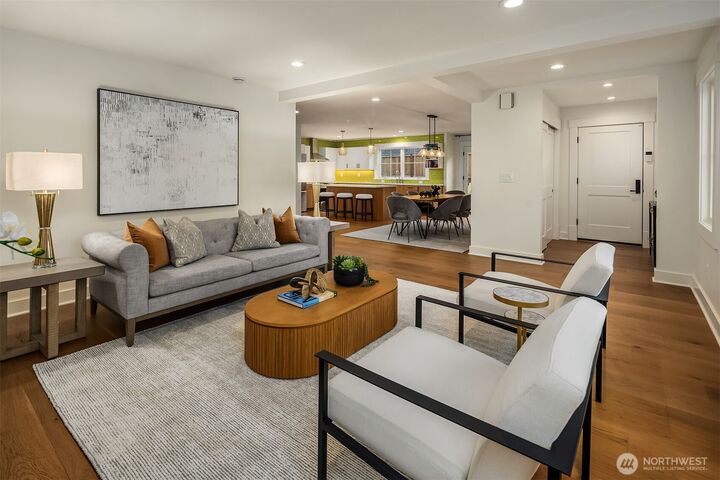 Property Photo:  4402  Letitia Avenue S  WA 98118