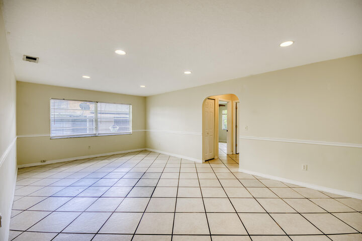 Property Photo:  2074 SE Doverbrook Street  FL 34983