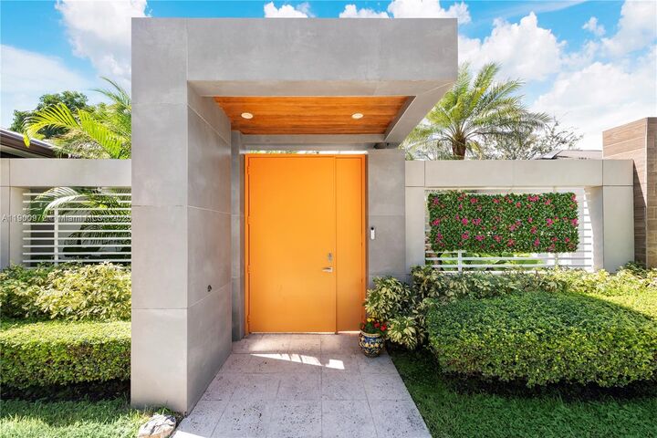 Property Photo:  11570 SW 72nd Ave  FL 33156