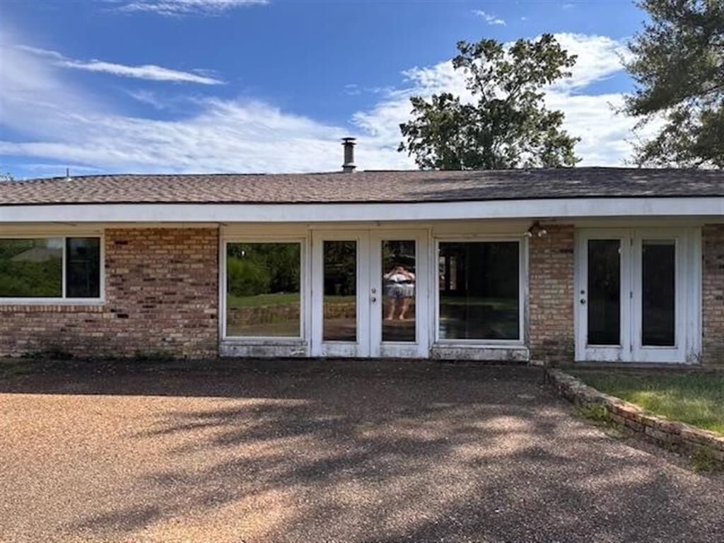 Property Photo: 934 Terry Street LA 70605