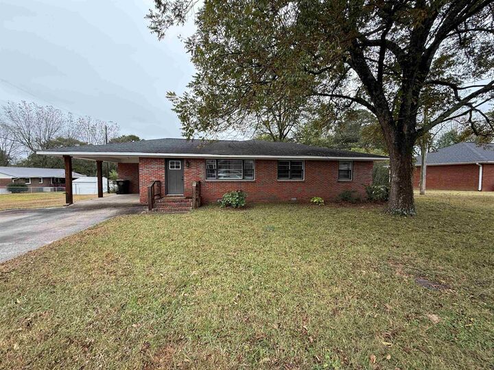 1006 Ave C  Cullman AL 35055 - CULLMAN photo