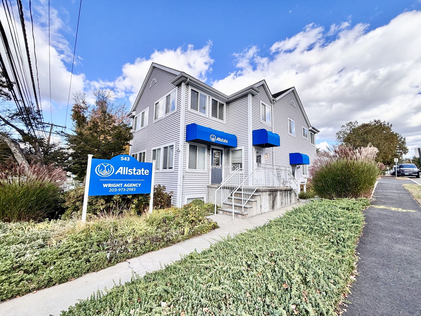 Property Photo:  543 Newfield Avenue  CT 06905 