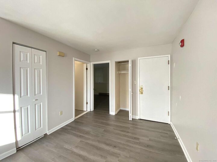 Property Photo:  99 Aspetuck Village 99  CT 06776