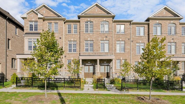 3 Royal Collection Way  Whitby ON L1P 0P1 photo